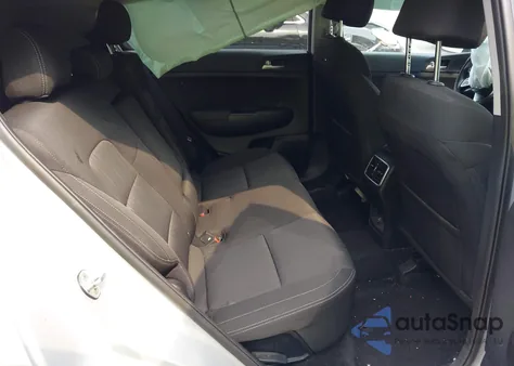 2021 Kia Sportage Lx z USA, uszkodzony, nr VIN KNDPMCAC9M7844869